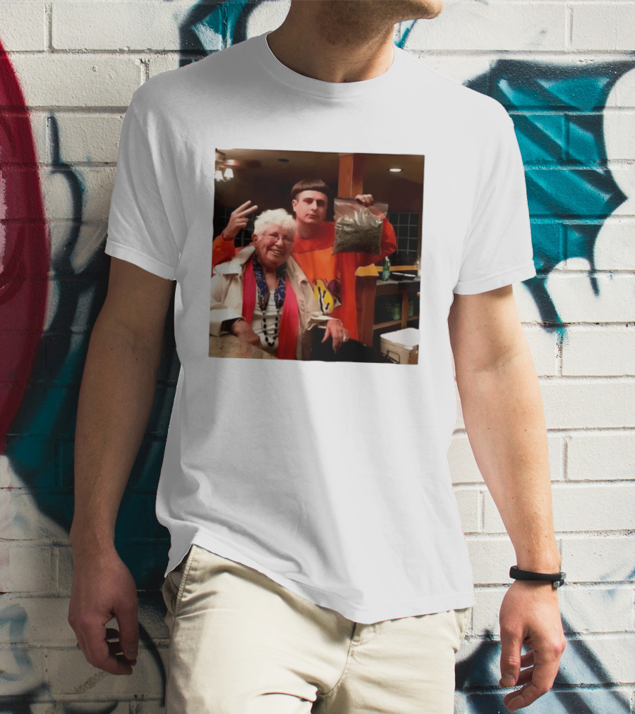 Oliver Tree Peace Sign Grandma Holding Bag T-Shirt