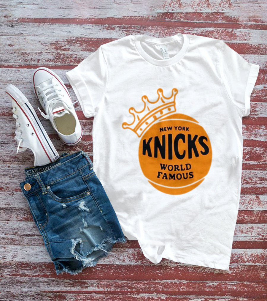 New York Knicks NBA Basketball World Famous Crown T-Shirt
