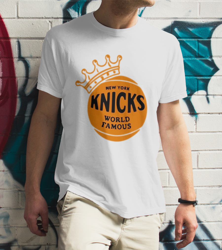 New York Knicks NBA Basketball World Famous Crown T-Shirt