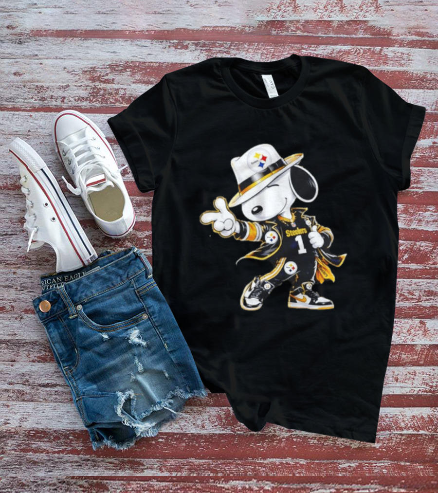Snoopy Steelers 1 Pittsburgh Steelers Football Peanuts T-Shirt