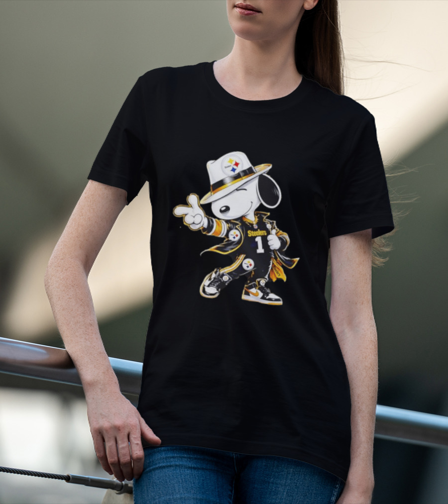 Snoopy Steelers 1 Pittsburgh Steelers Football Peanuts T-Shirt