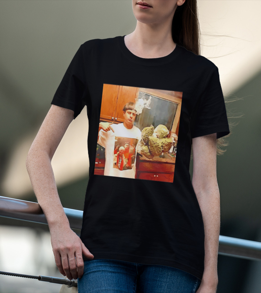 Oliver Tree Cannabis Oversized Buds And With Smoking Image T-Shirt