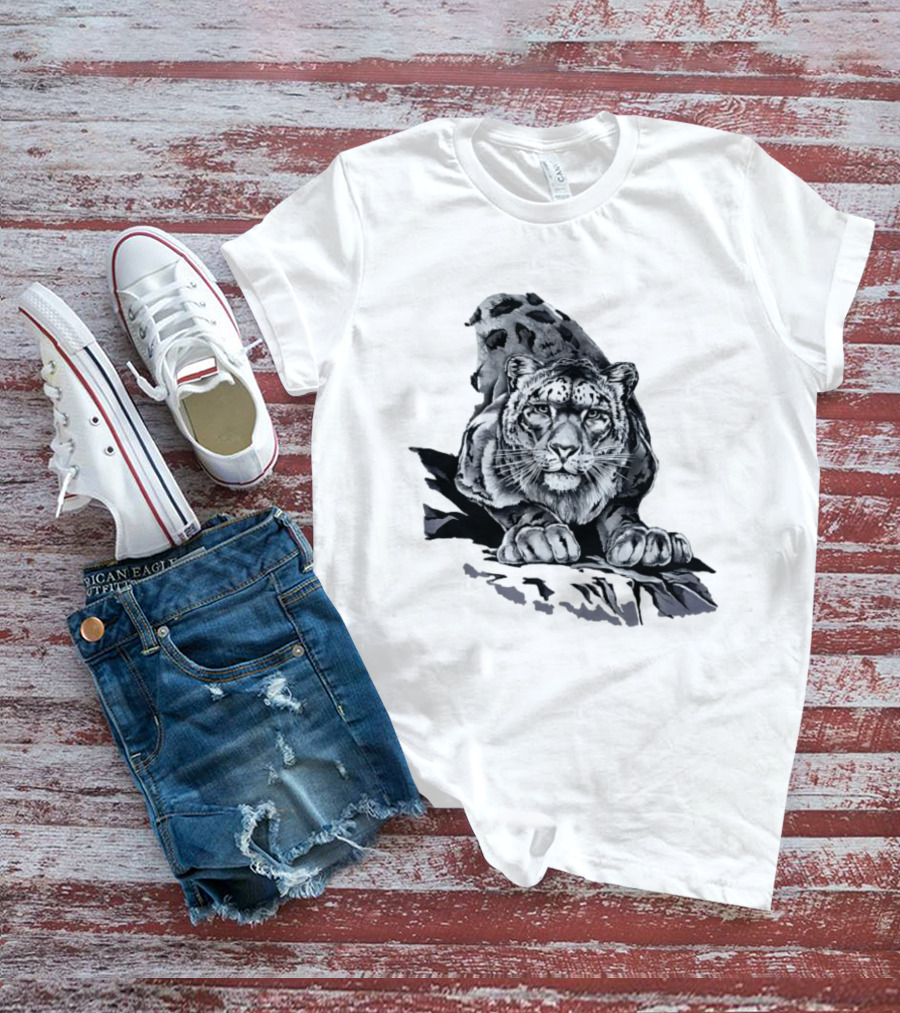Snow Leopard Harlequin Nature Wildlife Majestic Predator T-Shirt