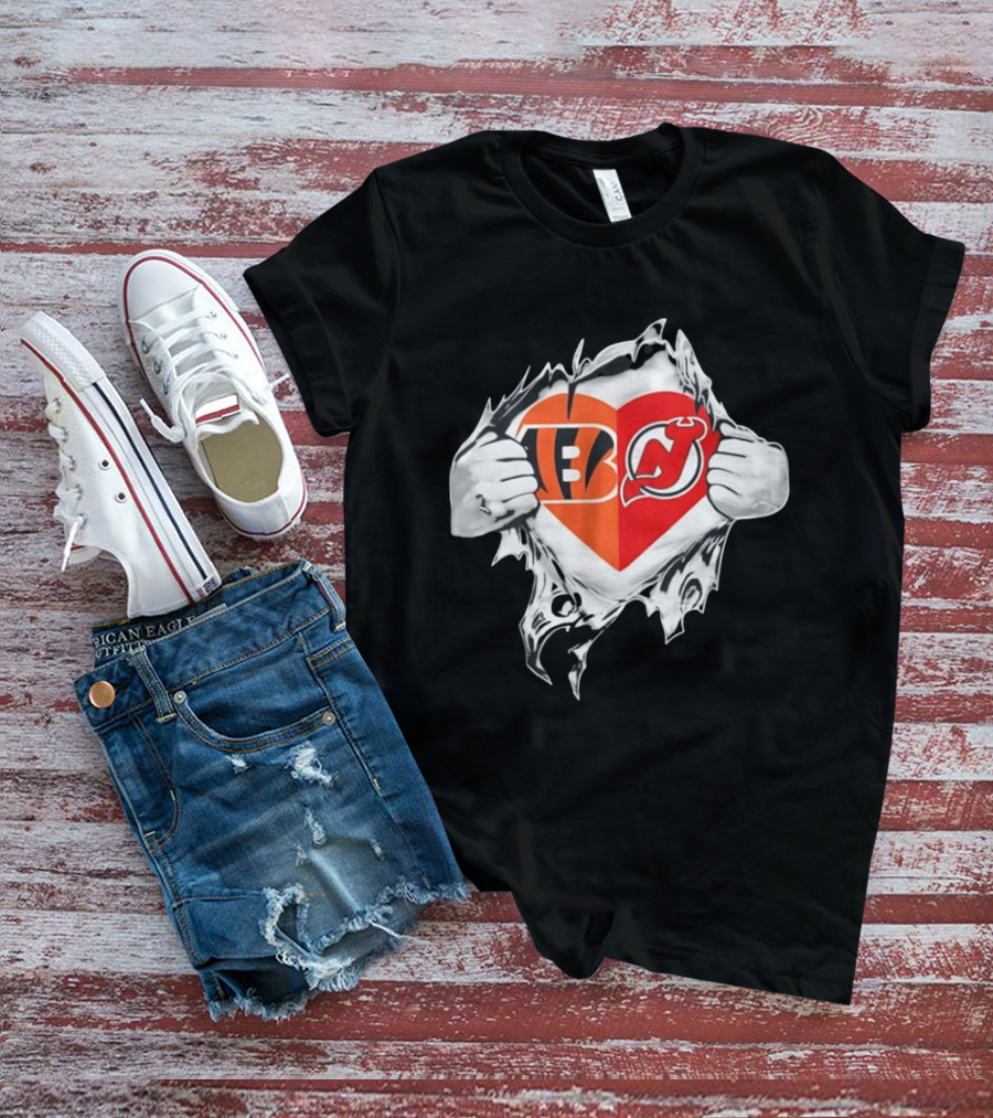 Bengals Devils Tattered Heart Shape Fan T-Shirt