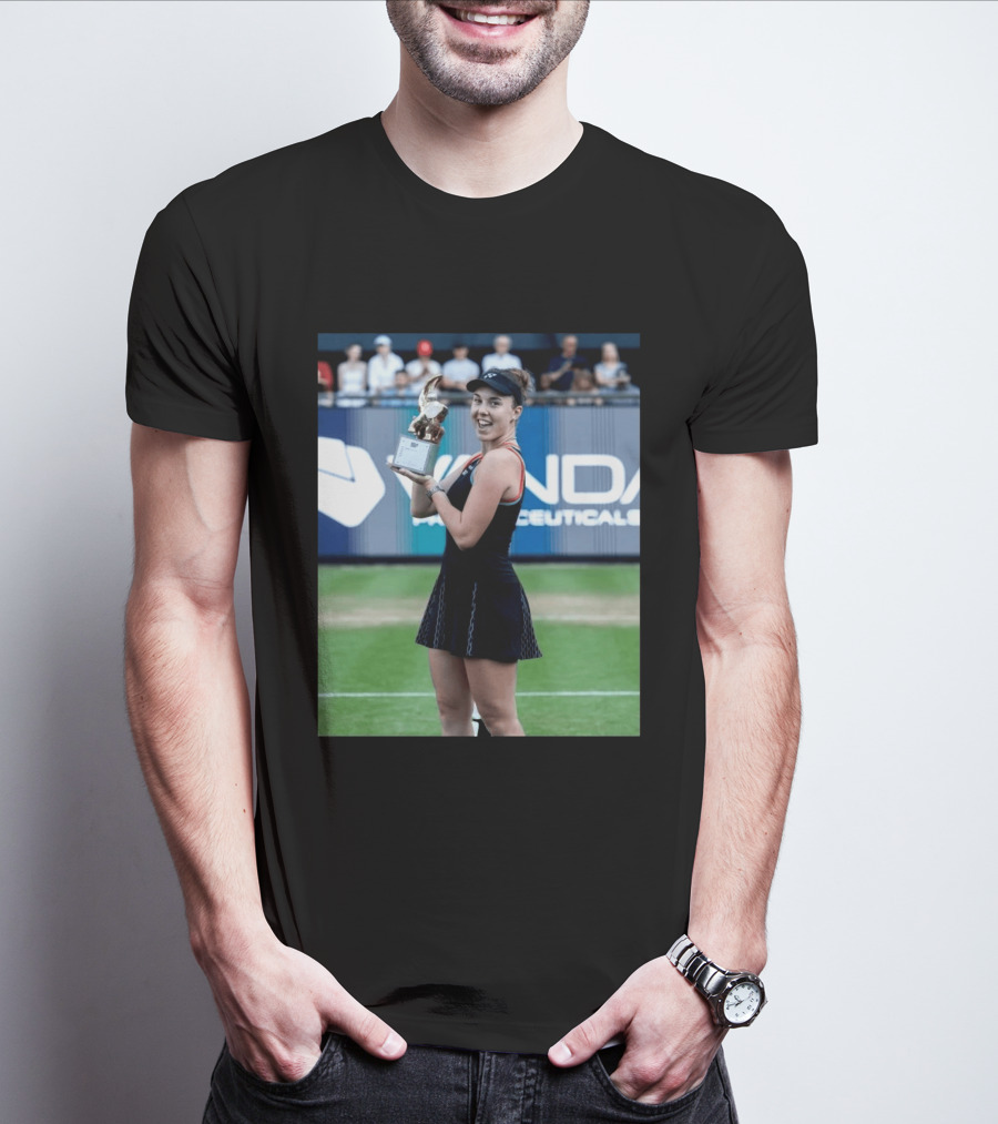 Linda Wins Tennis Title Holding Trophy On Grass Court T-Shirt