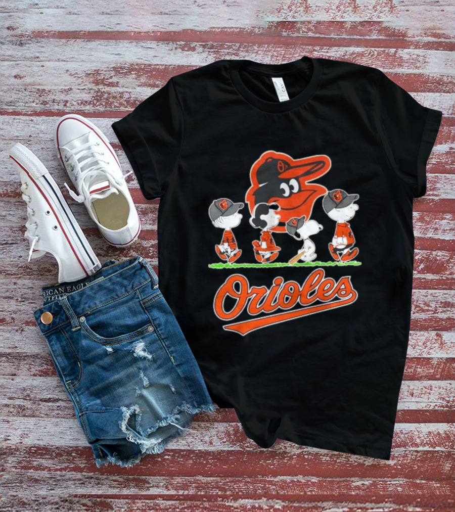 Orioles Peanuts Characters Snoopy Charlie Brown Lucy Baseball T-Shirt