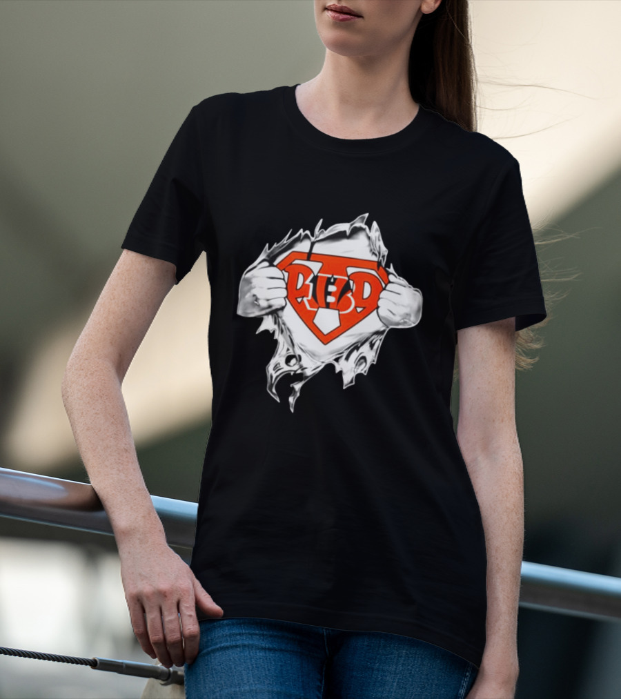 Cincinnati Reds Baseball MLB Super Dad Father's Day Hero Fan T-Shirt