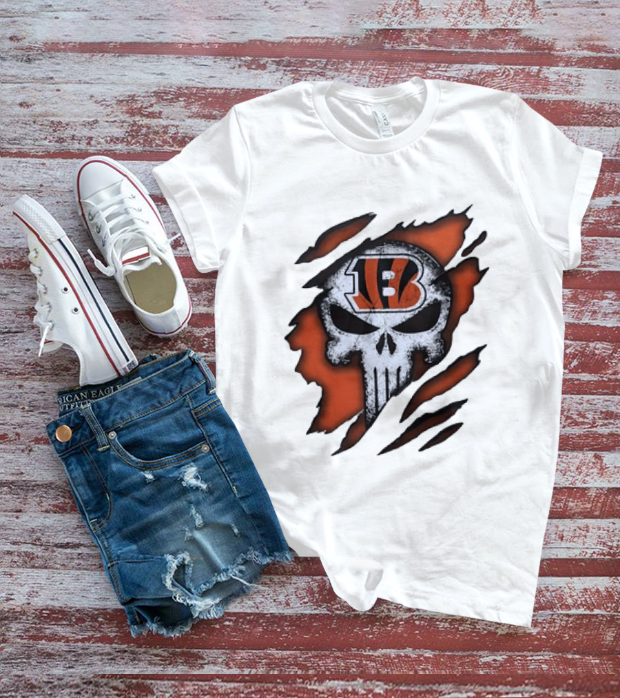 Cincinnati Bengals Punisher Skull Ripped T-Shirt