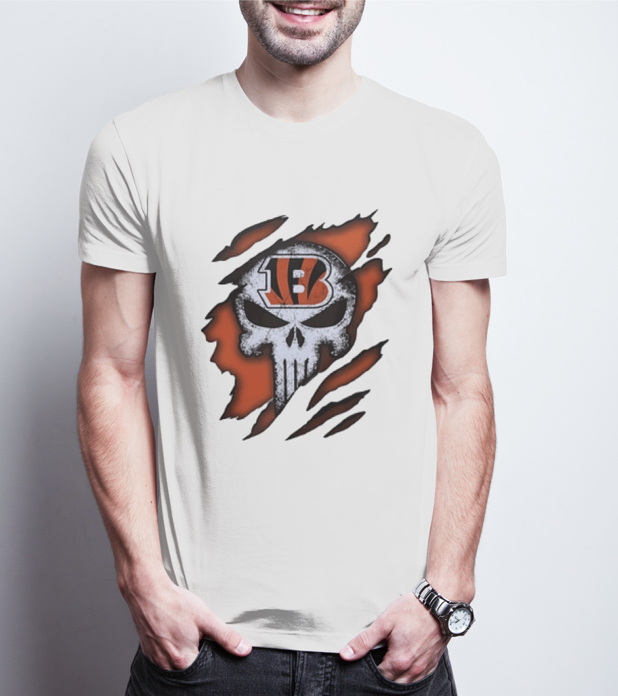 Cincinnati Bengals Punisher Skull Ripped T-Shirt