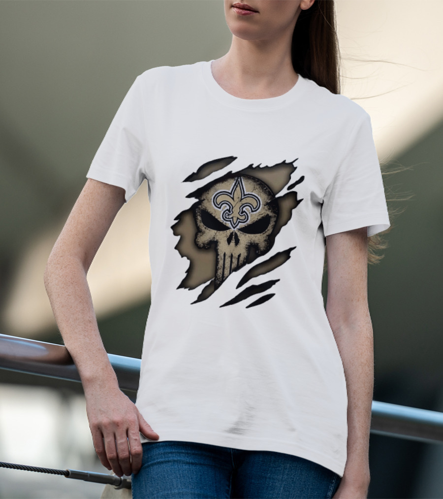 New Orleans Saints Punisher Skull Ripped Effect Fleur De Lis T-Shirt