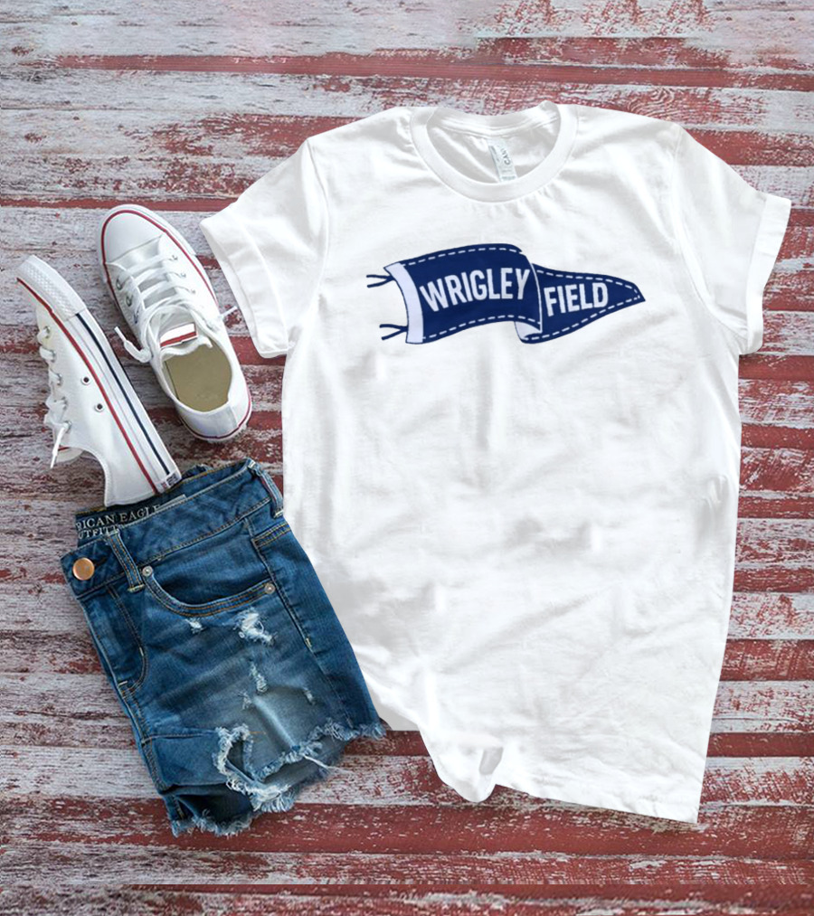 Wrigley Field Pennant Vintage Chicago Cubs Memorabilia T-Shirt