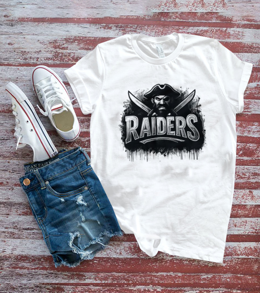 Las Vegas Raiders Distressed Pirate Logo Skull Swords And Raider T-Shirt