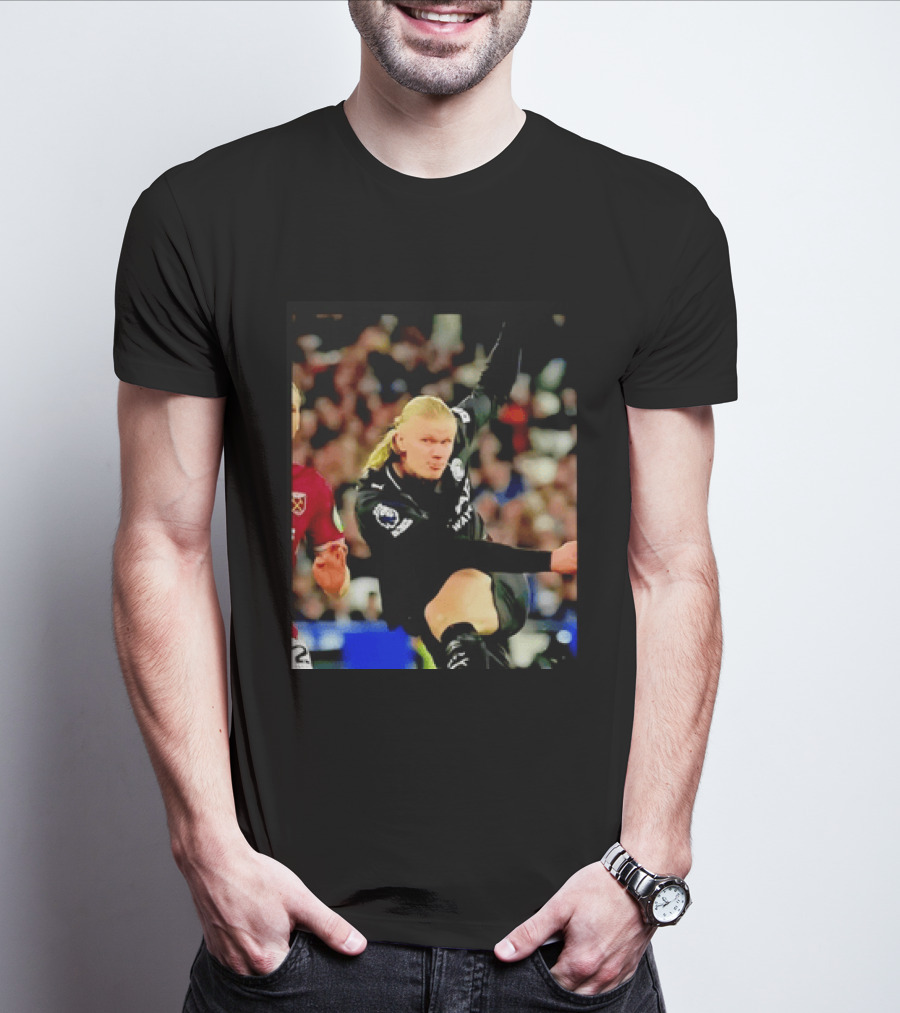 Erling Haaland Manchester City Football Player In Action T-Shirt