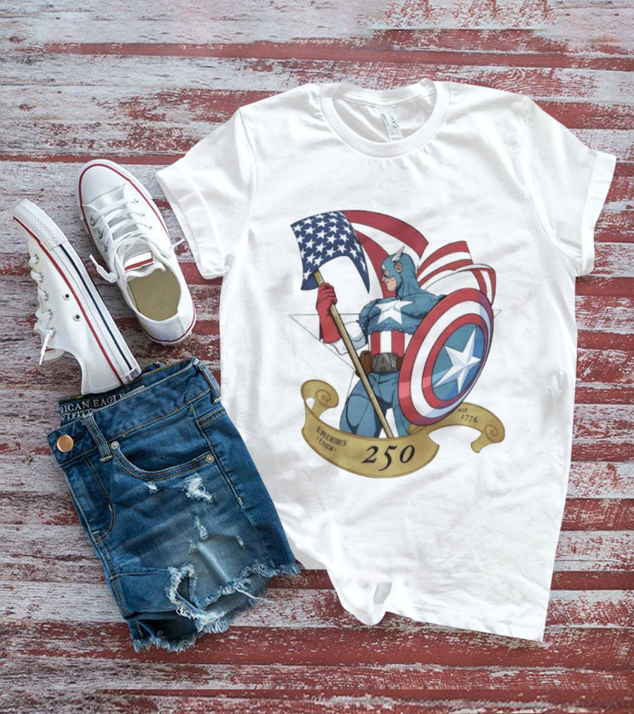 Captain America Marvel 250 E Pluribus Unum EST 1776 Patriotic Hero Shield American Flag T-Shirt