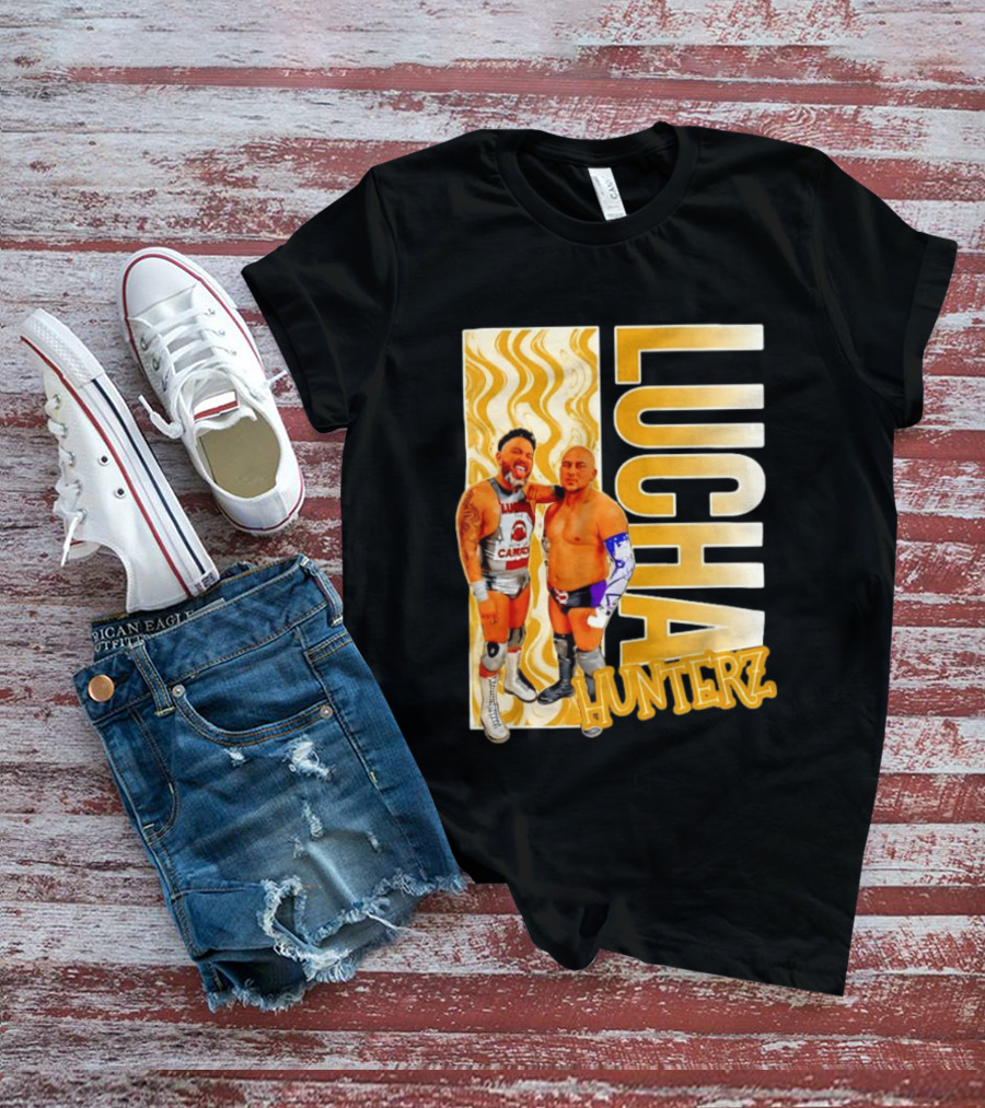 Lucha Hunterz Wrestlers Duo With Llamas And Gold Accents T-Shirt