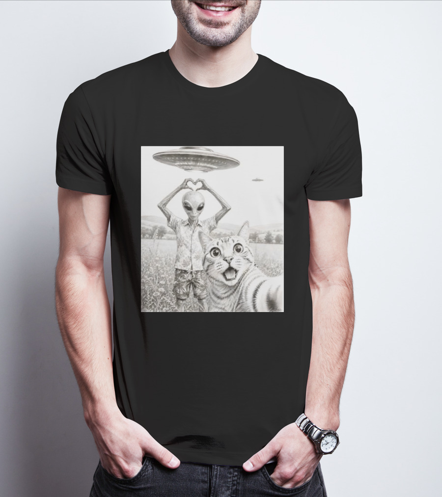 Alien And Cat Selfie UFO Extraterrestrial Meadow Scene T-Shirt