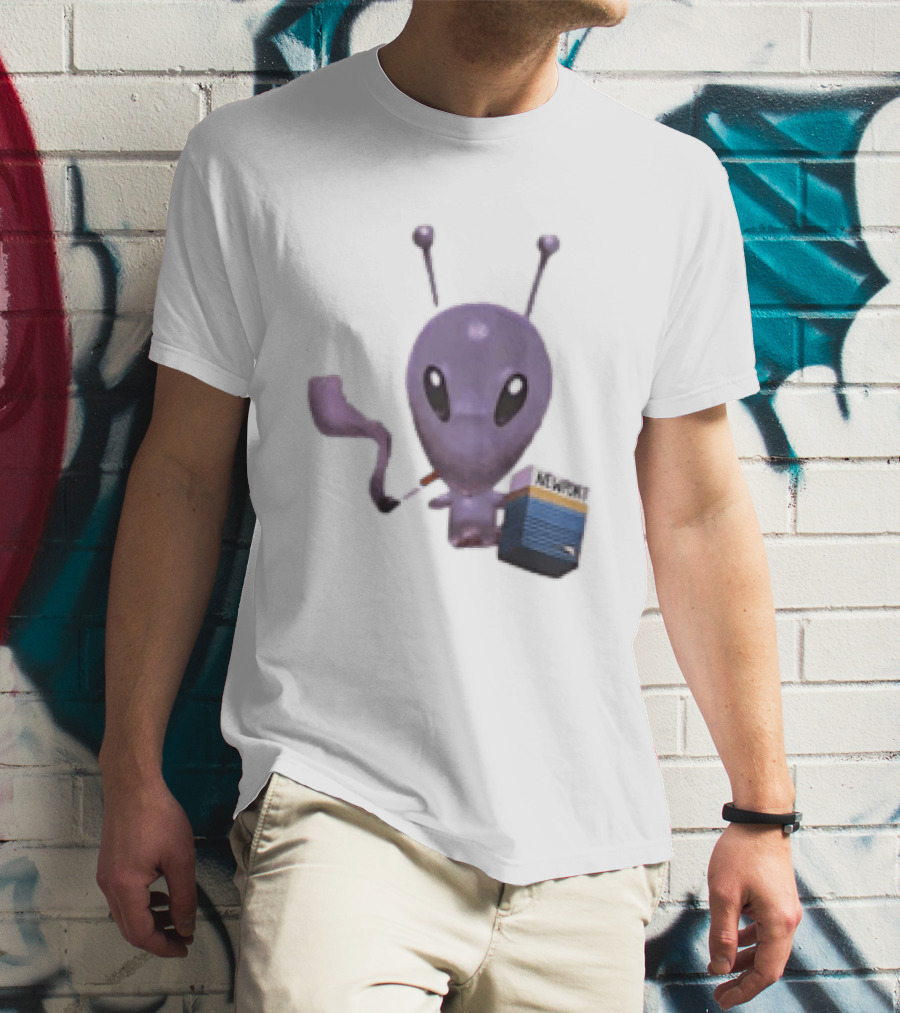 Alien Holding Newport Cigarette Pack Smoking Space Travel T-Shirt