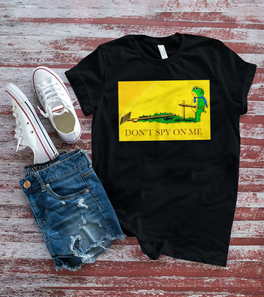 Portland Frog Don't Spy On Me Anti Flock Camera T-Shirt