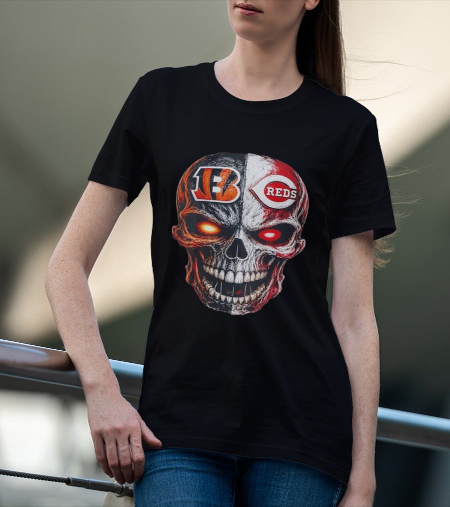 BENGALS REDS Skull Split Face Dual T-Shirt