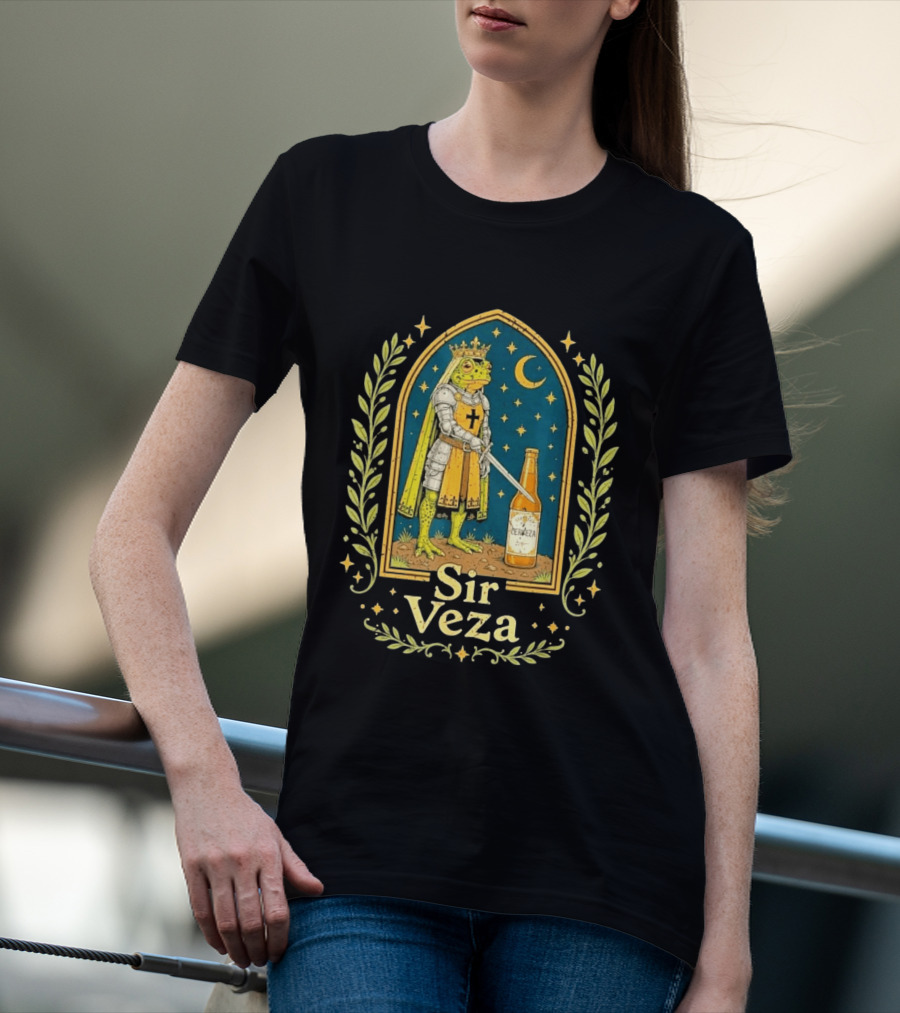 Sir Veza Frog Knight Medieval Pun Cerveza Bottle T-Shirt