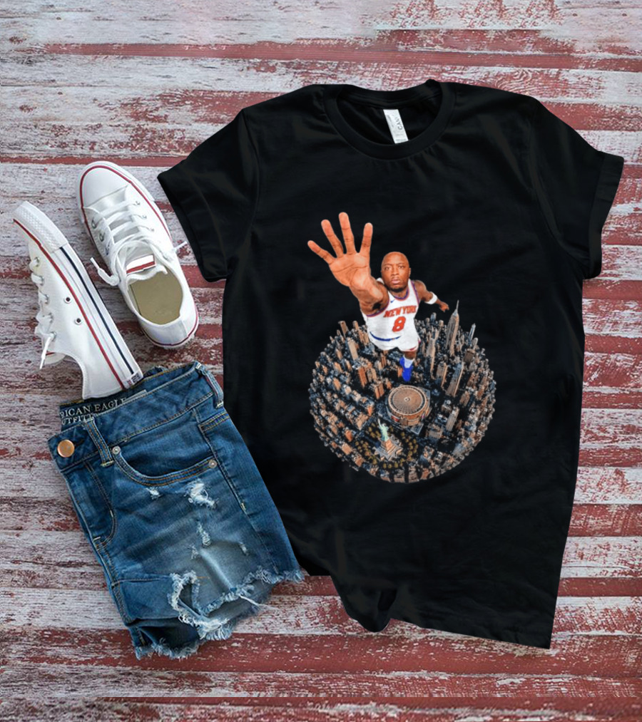 New York Basketball Player Over Cityscape Statue At Madison Square Garden T-Shirt