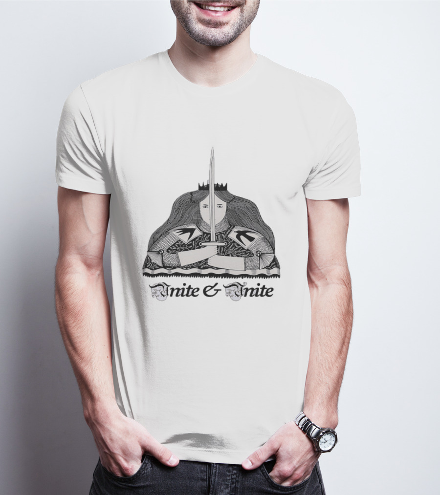 Unite And Unite Queen With Sword Medieval Armor Holding Blade T-Shirt