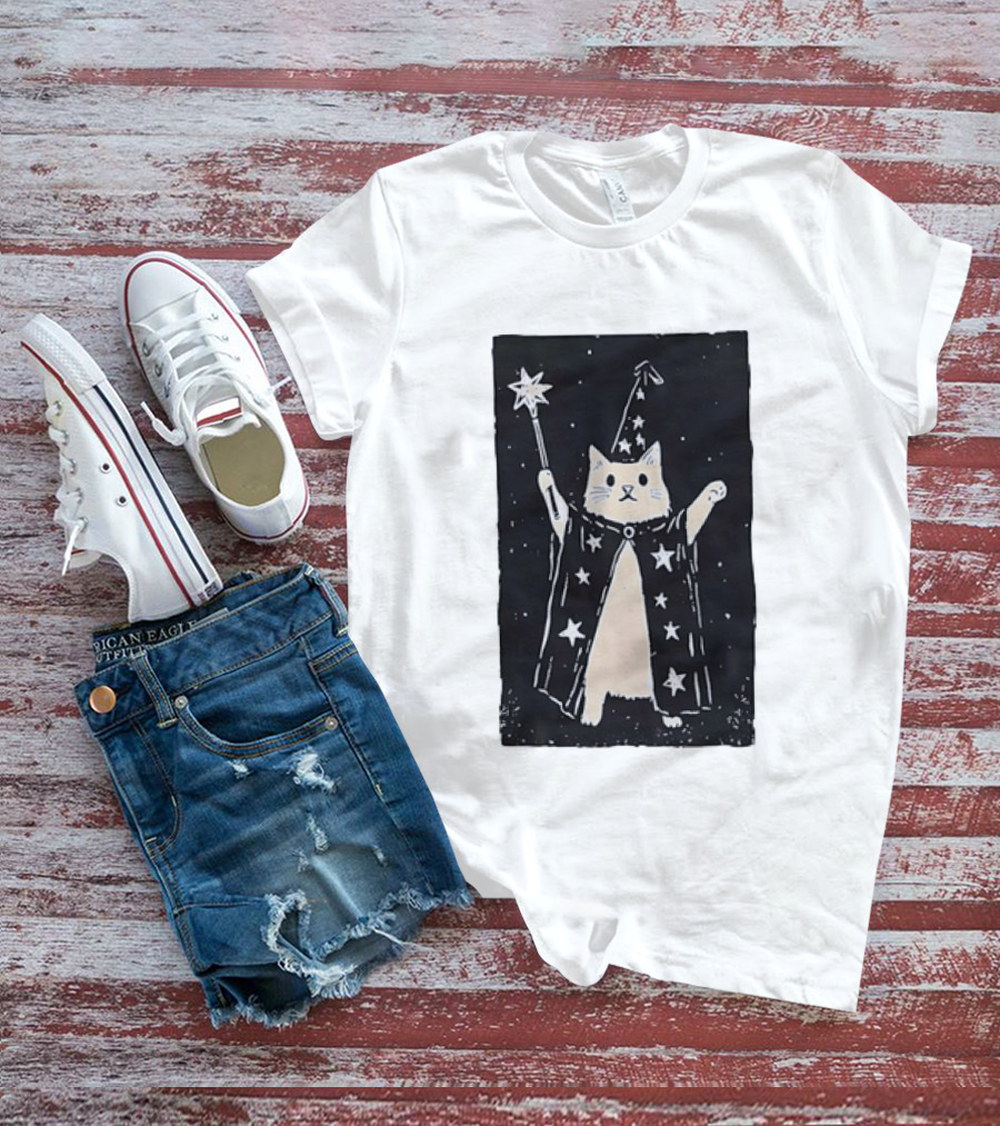 The Magician Cat Tarot Card Wizard Hat Starry Cloak Magic Wand T-Shirt