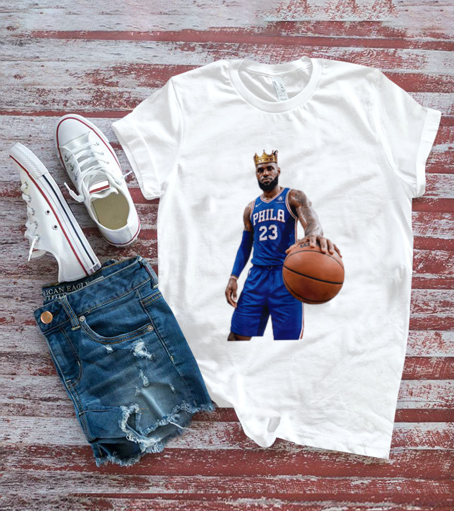 LeBron James King Crown Dribbling Philadelphia 76ers Basketball Player 23 Phila T-Shirt