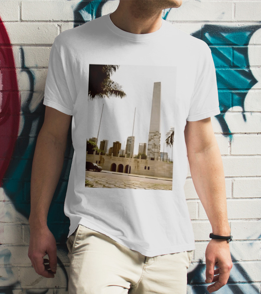 Obelisco Do Ibirapuera M M D C Viveram Pouco Para Morrer Bem Morreram Jovens Historical Monument São Paulo Brazil T-Shirt