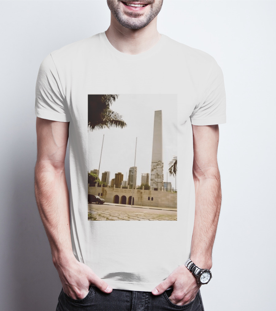 Obelisco Do Ibirapuera M M D C Viveram Pouco Para Morrer Bem Morreram Jovens Historical Monument São Paulo Brazil T-Shirt