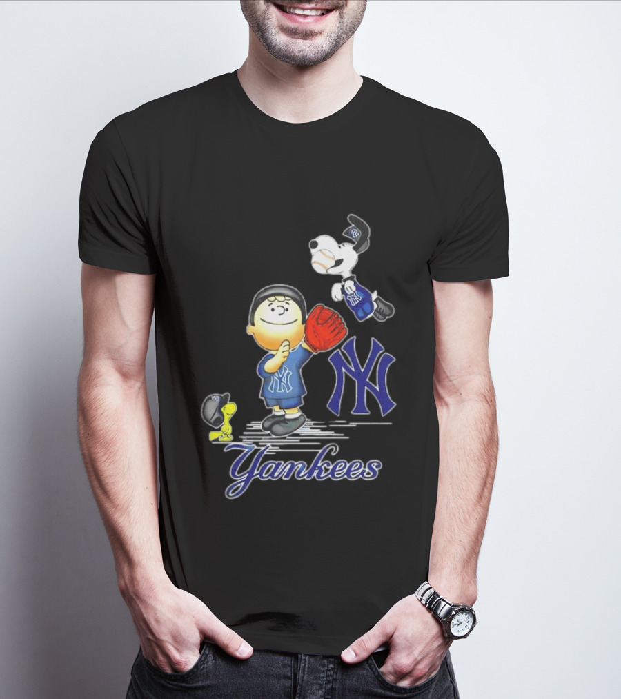 Snoopy Woodstock New York Yankees Peanuts Characters Baseball Fan T-Shirt