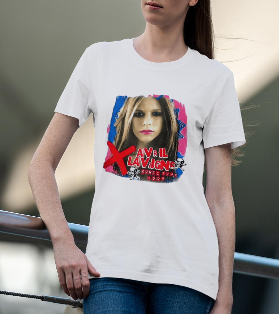 Avril Lavigne Bonez Tour 2004 Skull And Crossbones T-Shirt