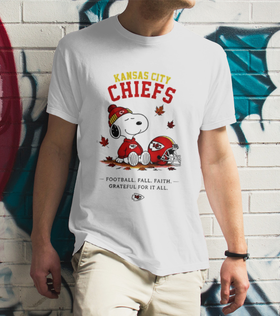 Kansas City Chiefs Snoopy Football Fall Faith Grateful For It All T-Shirt