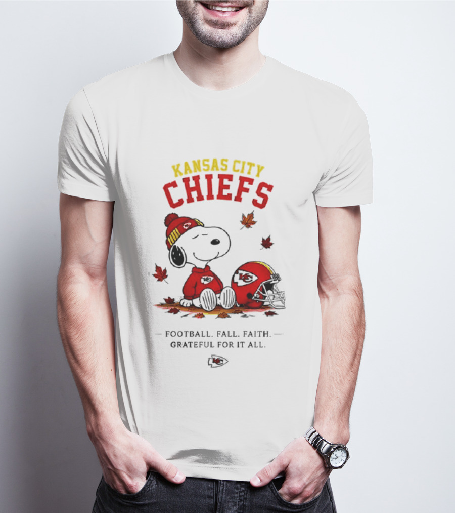 Kansas City Chiefs Snoopy Football Fall Faith Grateful For It All T-Shirt