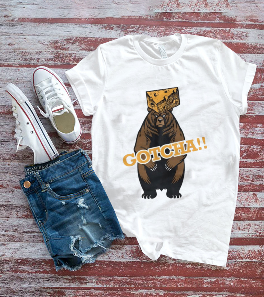 Bear Cheese Head Gotcha Green Bay Packers Fan T-Shirt
