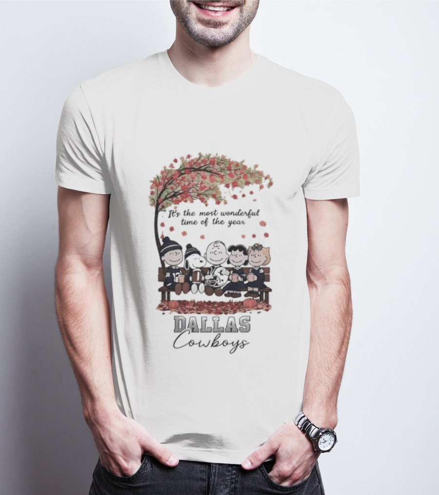 Peanuts Characters It's The Most Wonderful Time Of The Year Dallas Cowboys Autumn Scene T-Shirt