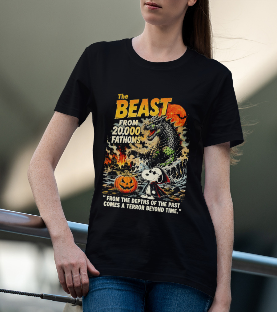 Snoopy And The Beast From 20000 Fathoms Halloween Pumpkin Terror T-Shirt