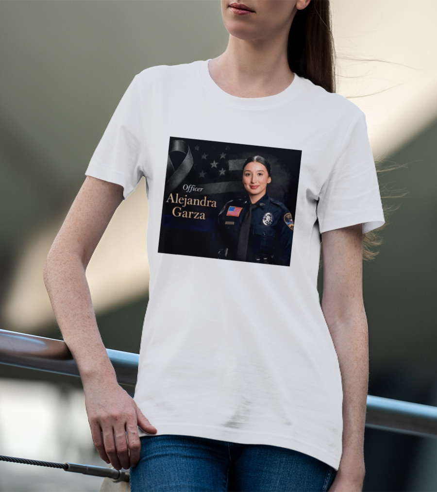 Officer Alejandra Garza Memorial Tribute With Flag And Ribbon T-Shirt