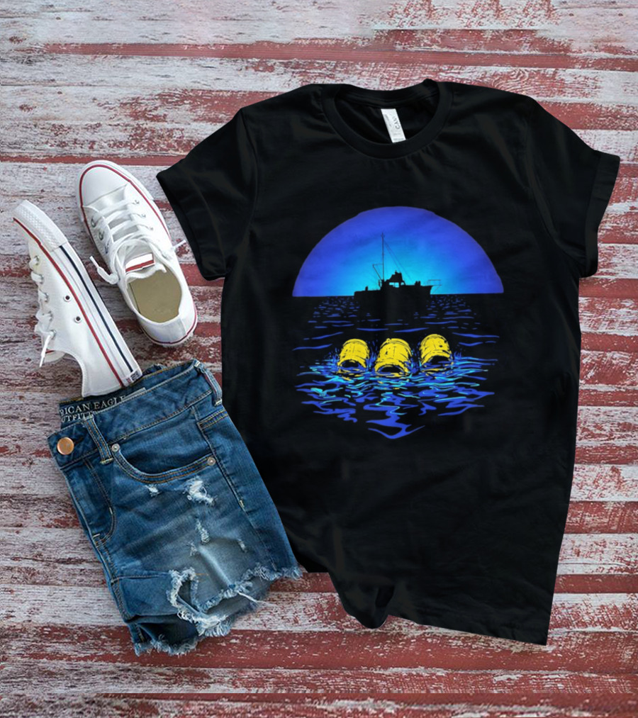 Jaws Orca Boat With Yellow Barrels Steven Spielberg Retro Ocean Scene T-Shirt