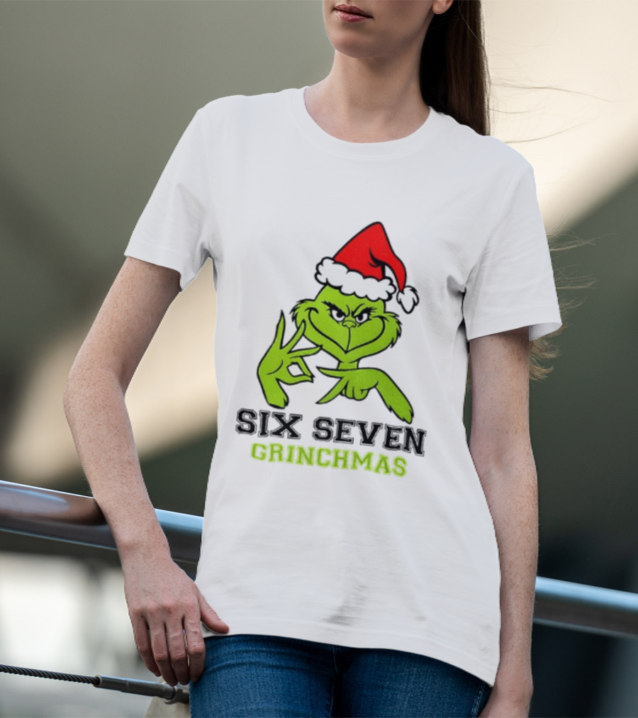 Grinch Santa Hat Six Seven Grinchmas Christmas 2025 Festive T-Shirt