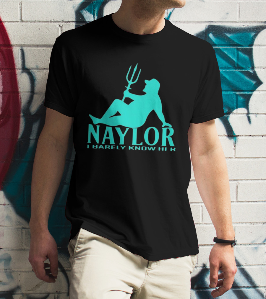 Naylor I Barely Know Her Mariners Trident Pose T-Shirt