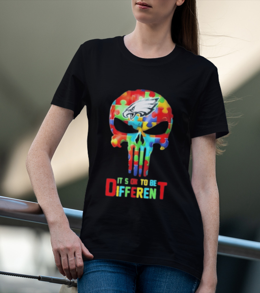 Philadelphia Eagles Skull Puzzle Autism Awareness It's Ok To Be Different T-Shirt