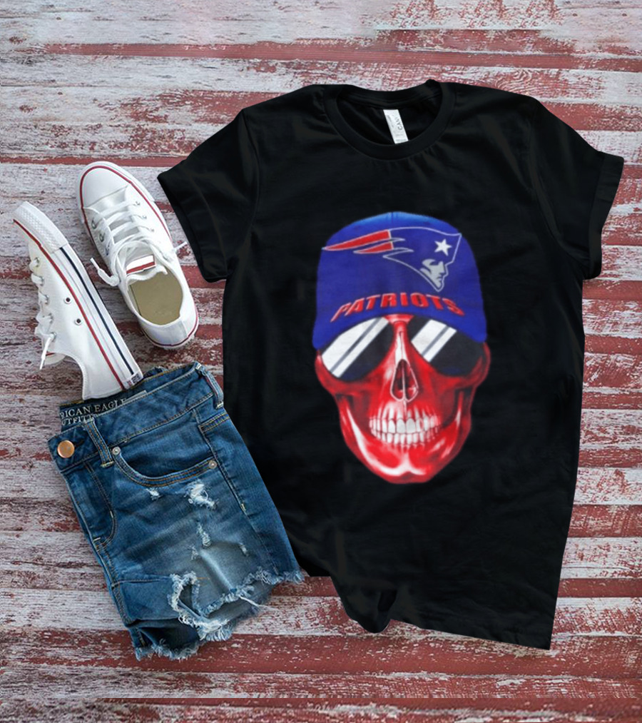 New England Patriots Cap Skull Smiling For Fans T-Shirt