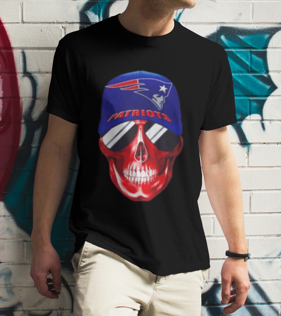 New England Patriots Cap Skull Smiling For Fans T-Shirt
