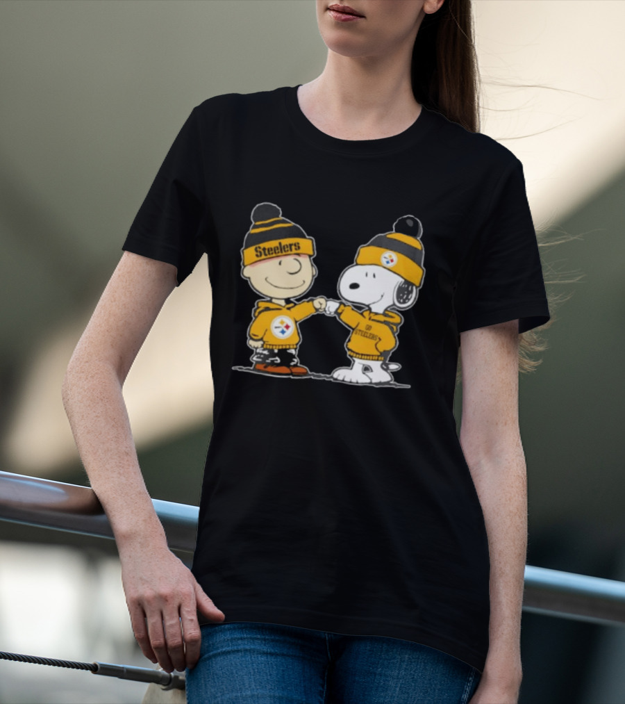 Charlie Brown Snoopy Steelers Best Friends Team Spirit T-Shirt