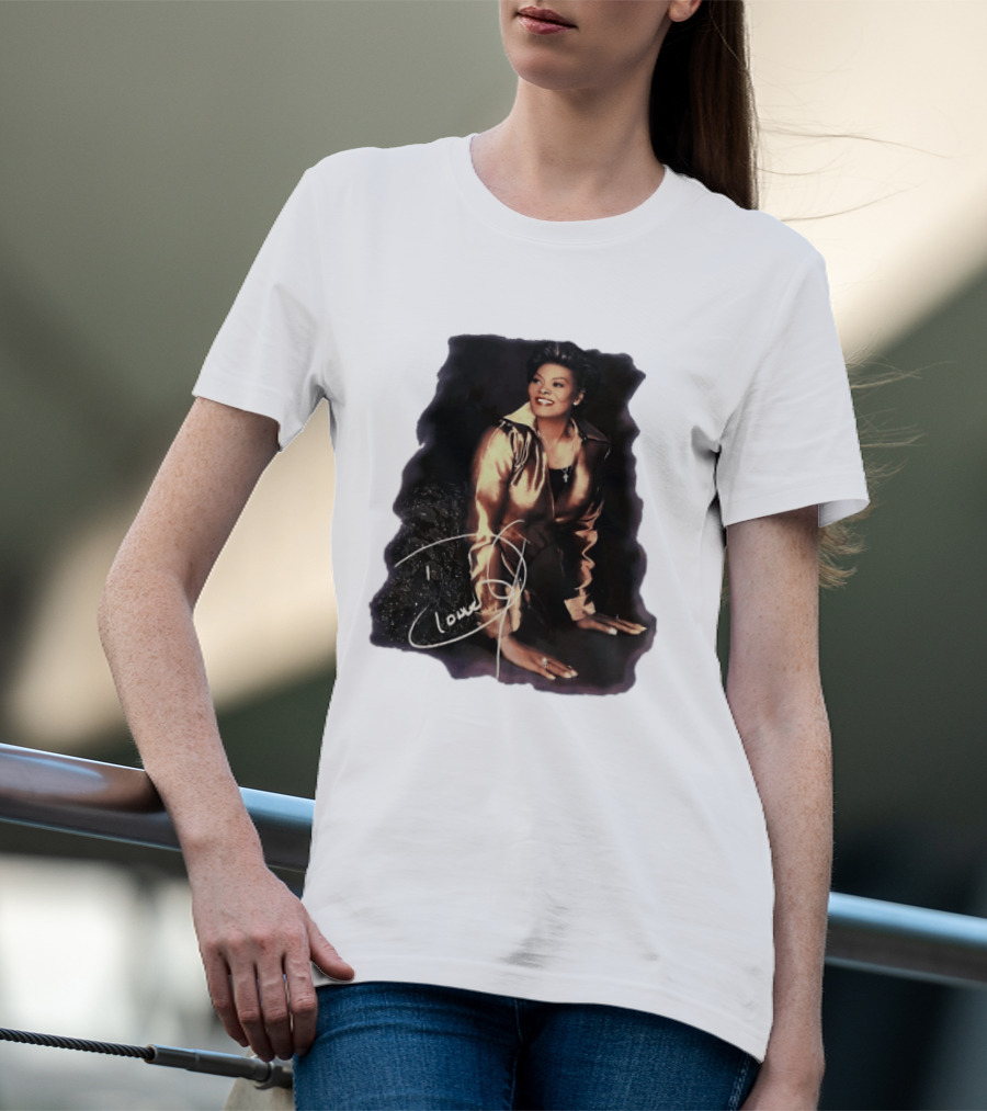 Dionne Warwick Iconic Soul Singer Legend Autographed Image T-Shirt