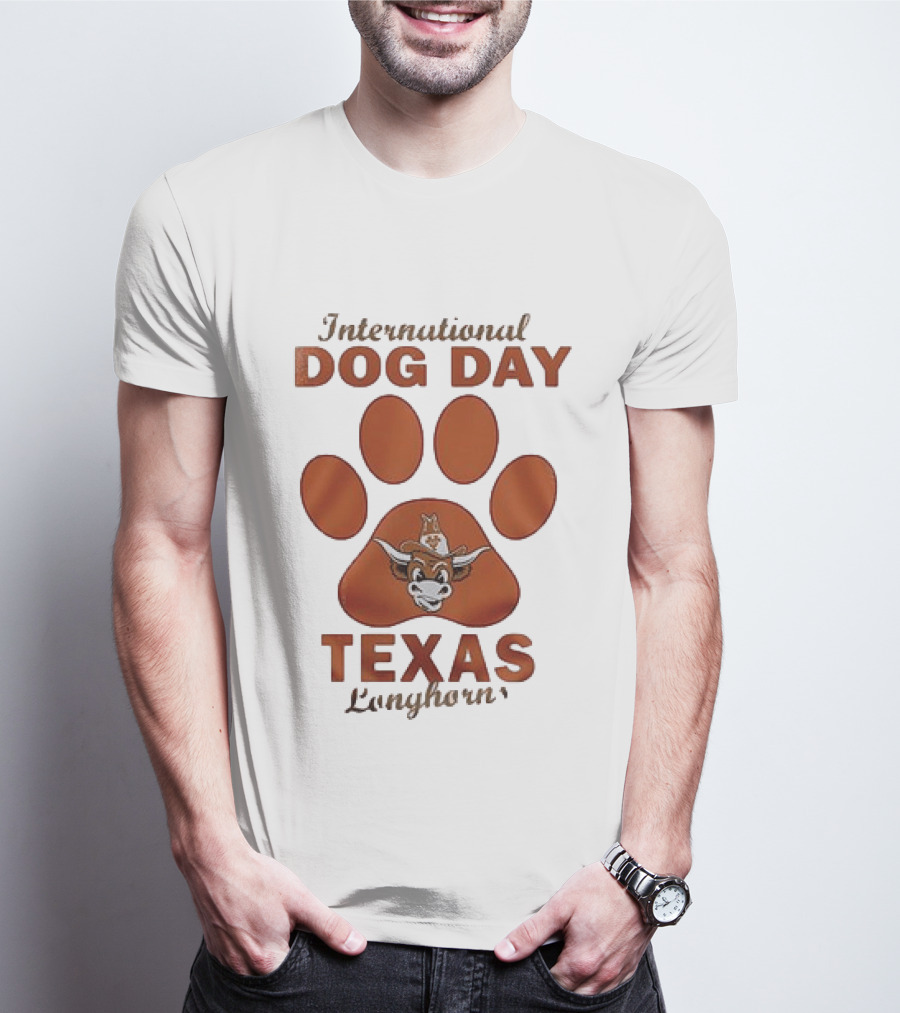International Dog Day Texas Longhorns Paw Print T-Shirt