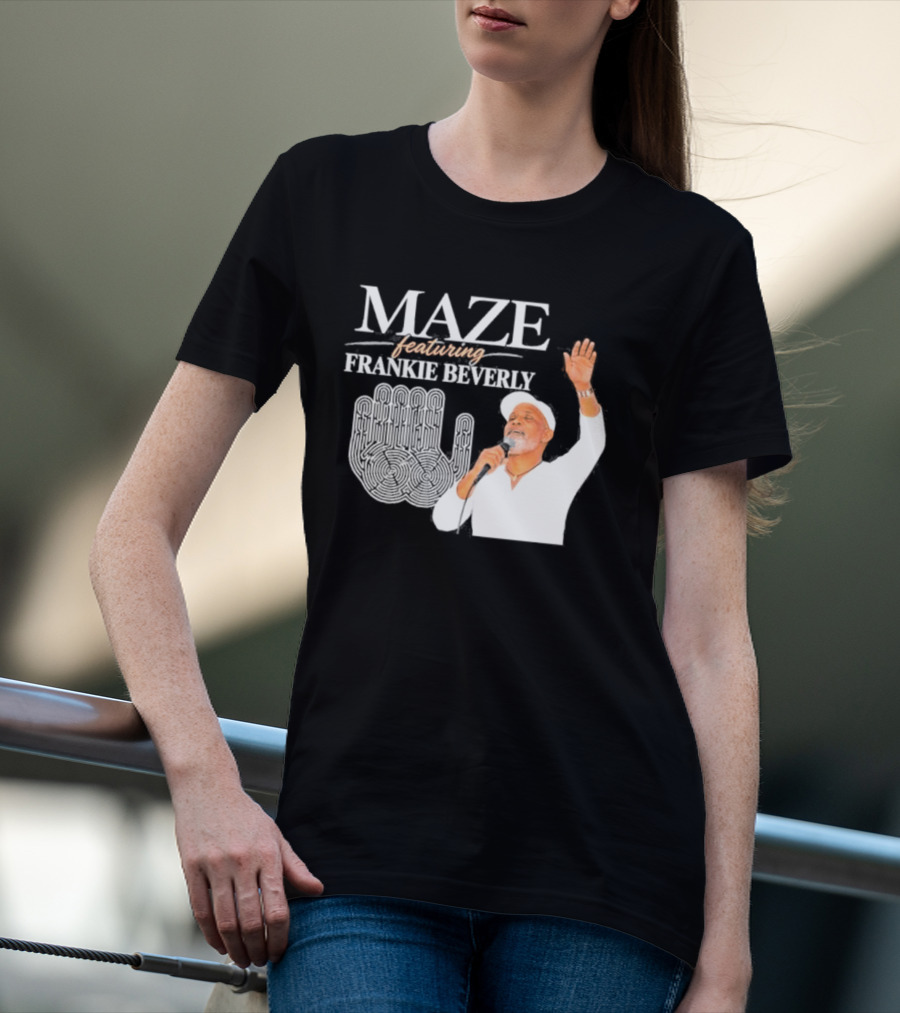 Maze Featuring Frankie Beverly White Outfit Microphone Performance Iconic Image T-Shirt
