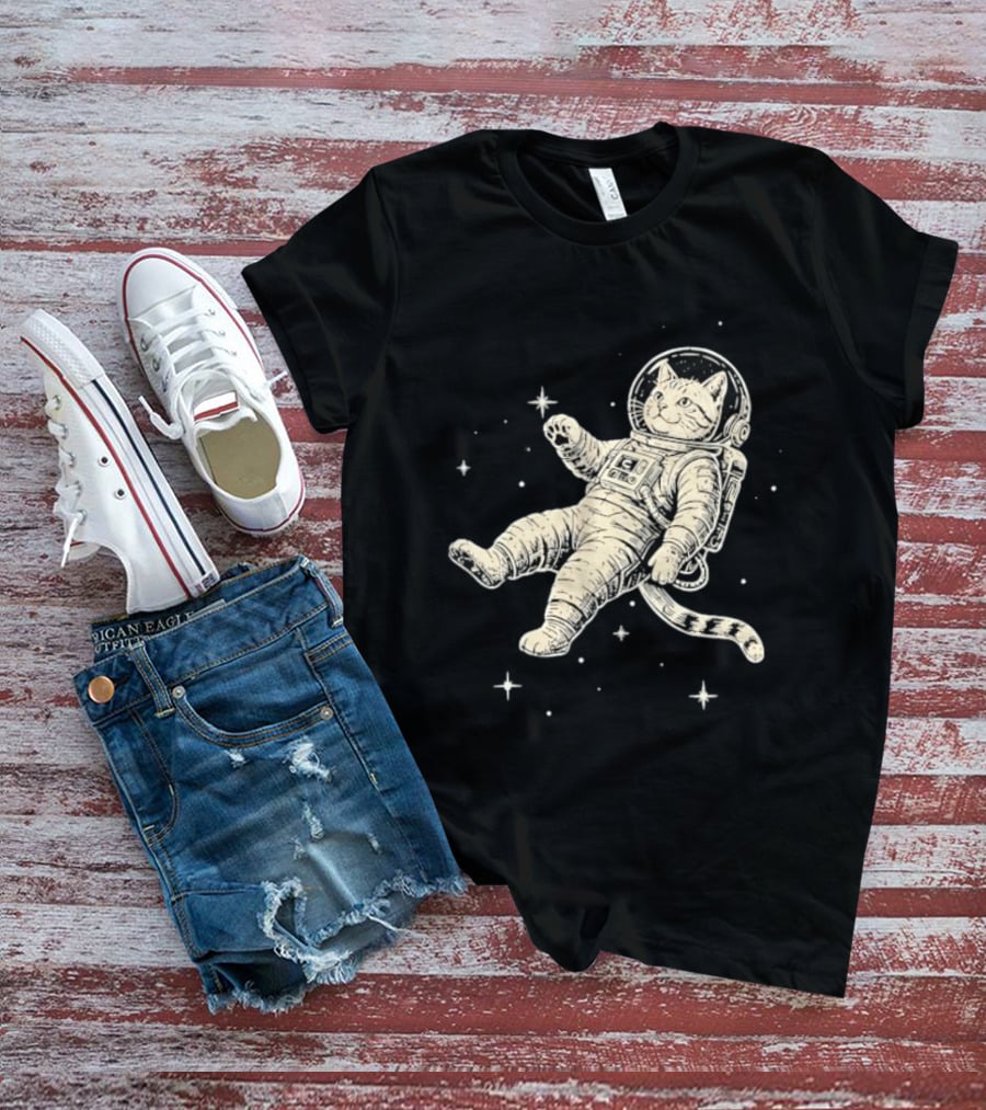 Astronaut Cat Floating In Space With Stars And Helmet T-Shirt