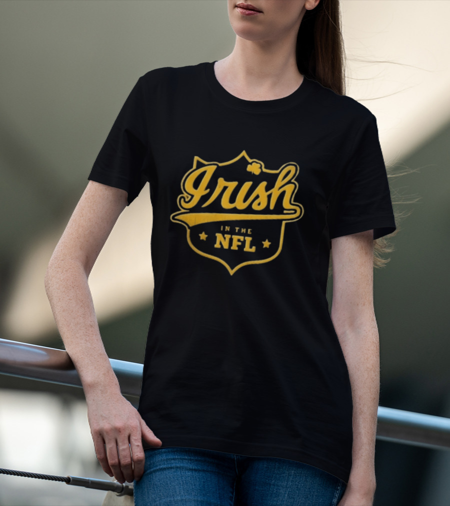 Notre Dame Fighting Irish NFL Football Theme Decorative Crest T-Shirt